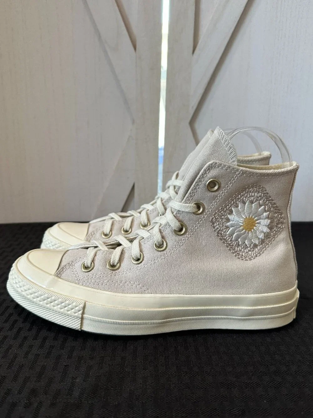 Converse Chuck 70 High Festival Florals Desert Sand Sneakers Size 7 - Picture 2 of 11